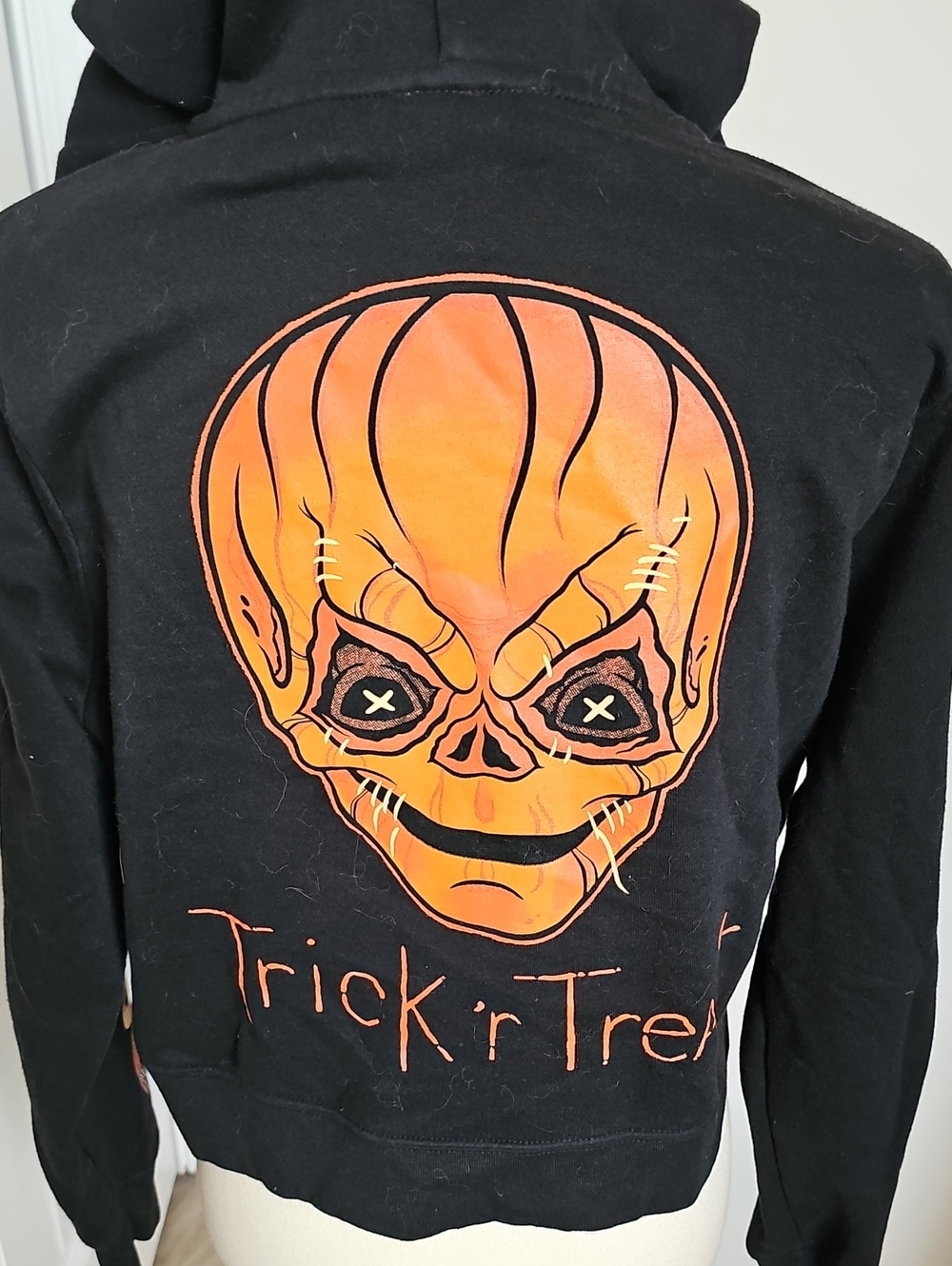 Vixen by Micheline Pitt Trick R Treat Cropped Hoodie L
